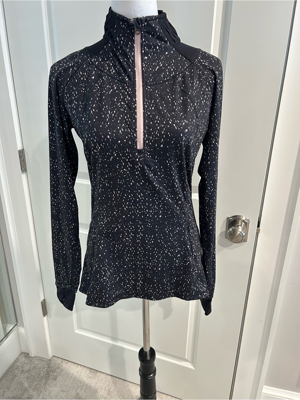 Lululemon Go The Distance 1/2 Zip- Butterfly Mink Berry, Sz M/8